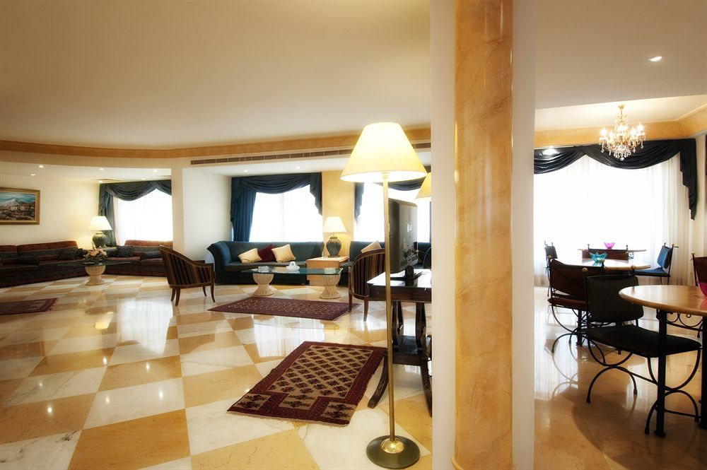 Rawche Universal Apartments Бейрут Экстерьер фото