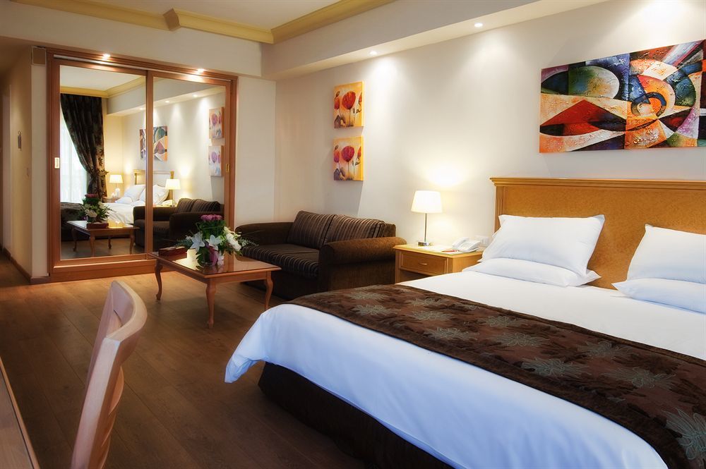 Rawche Universal Apartments Бейрут Номер фото